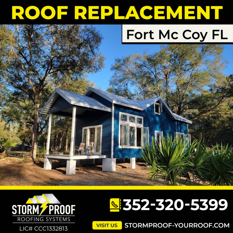 A before and after photo of a Fort Mc Coy, Florida home with the old, damaged roof on the left and the new, high-quality roof on the right.